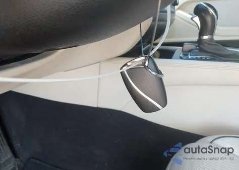 2016 Hyundai Genesis 3.8 from USA, damaged, VIN KMHGN4JE3GU143279